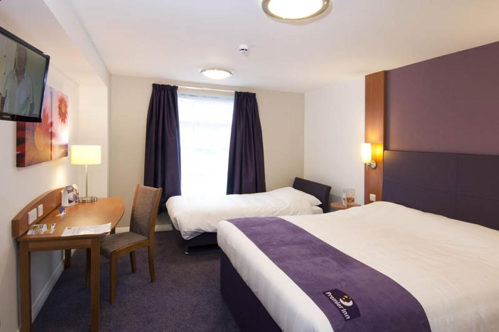 Premier Inn Falkirk East 객실 사진